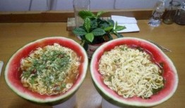 沧州泡面姐 吃瓜,吃瓜群众的美食传奇