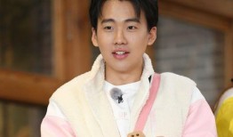 成毅挑战吃瓜,趣味横生场面引网友热议