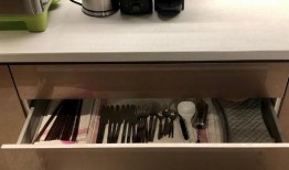 寝室楼吃瓜,揭秘校园生活那些事儿