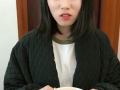 拍女朋友吃瓜,记录女友品尝瓜果的温馨时光