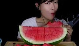 吃瓜视频封面图,揭秘吃瓜视频封面图背后的热点事件