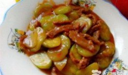 孩子吃小瓜牛肉,孩子营养美食新选择