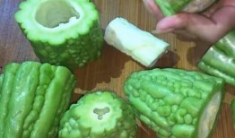 梦见婆婆吃瓜,婆婆吃瓜背后的寓意解析