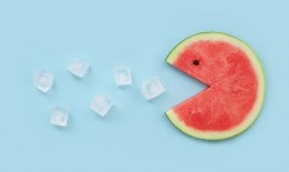 pick 吃瓜,揭秘“吃瓜群众”背后的社会现象