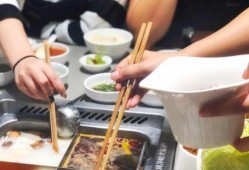 海底捞2个人怎么吃瓜酸,共享美味，共度欢乐时光