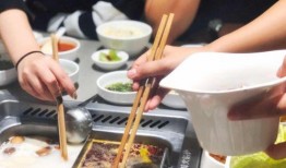 海底捞2个人怎么吃瓜酸,共享美味，共度欢乐时光