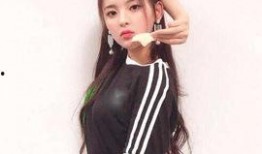 吃瓜美少女杨超越,吃瓜美少女的蜕变之路