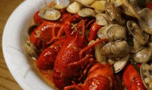 我在吃龙虾你在家吃瓜,一场味蕾与心灵的较量