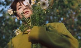 艺兴夏日吃瓜,揭秘娱乐圈的甜蜜与苦涩