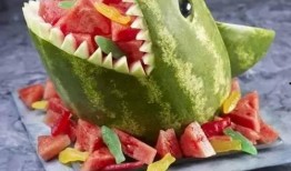 胖头鱼吃瓜,一场趣味横生的夏日盛宴